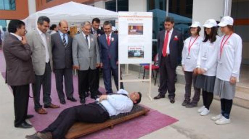 Bilim Fuarı a&ccedil;ıldı