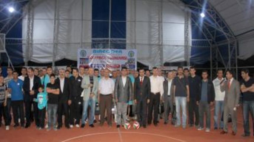 Biregder&rsquo; in voleybol turnuvası, g&ouml;z doldurdu
