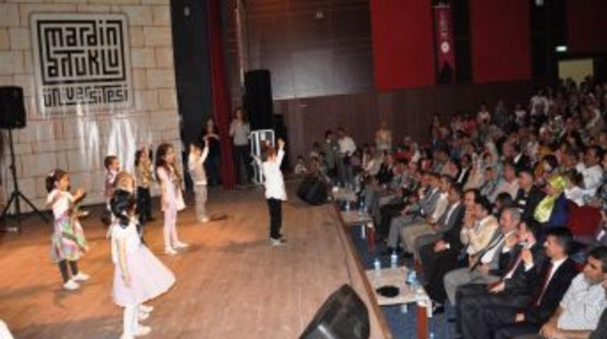 Fem dershanesi dereceye giren &ouml;ğrencileri &ouml;d&uuml;llendirdi.