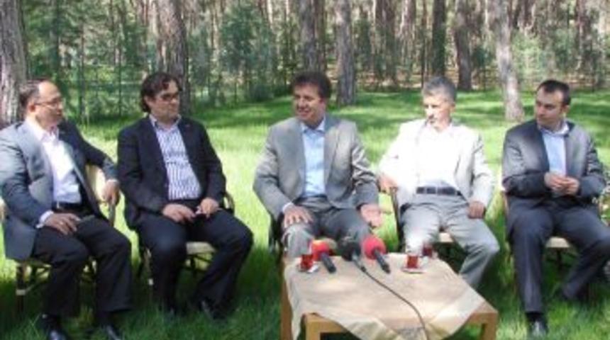 Zeybekci, tutuklu milletvekillerinin salıverilmesine itiraz etti