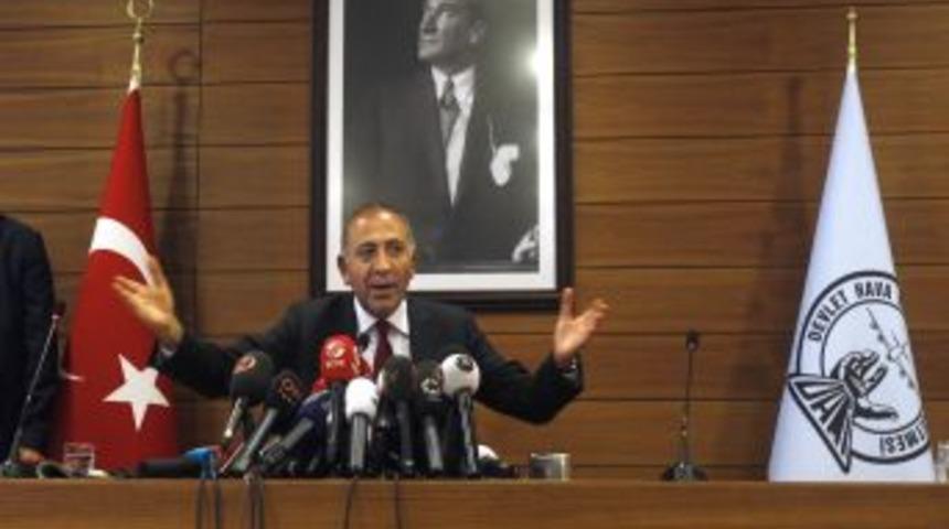 G&uuml;rsel Tekin: Milletvekili olarak g&ouml;revime devam edeceğim