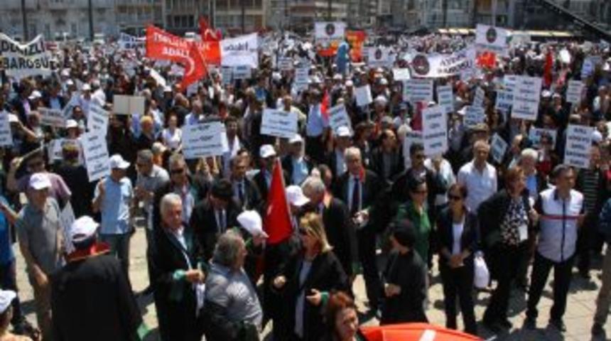 Kocasakal: Kimseyi tehdit etmeyiz, kimsenin tehdidine de boyun eğmeyiz