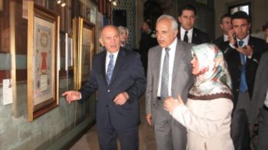 Vali Mutlu: &Ccedil;ocuklarımızın s&uuml;te alışması gerekiyor