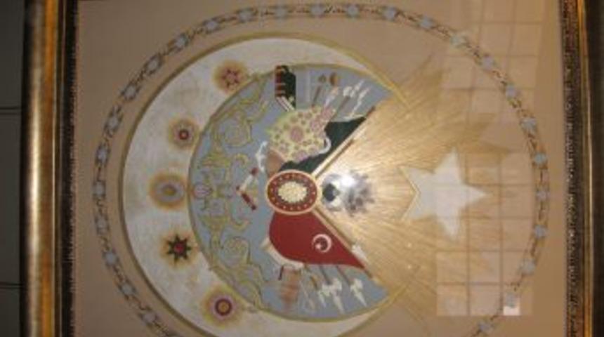 Hünkar mahfilinde tezhip sergisi