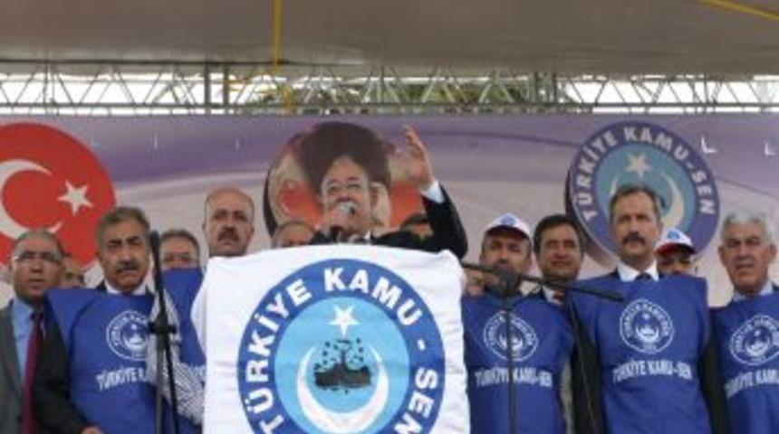 Kamu &ccedil;alışanlarında 'Hakkımızı İstiyoruz' mitingi