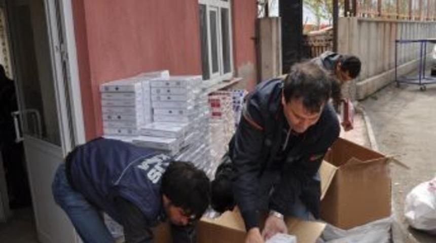 Aksaray polis, 159 bin paket ka&ccedil;ak sigara ele ge&ccedil;irdi