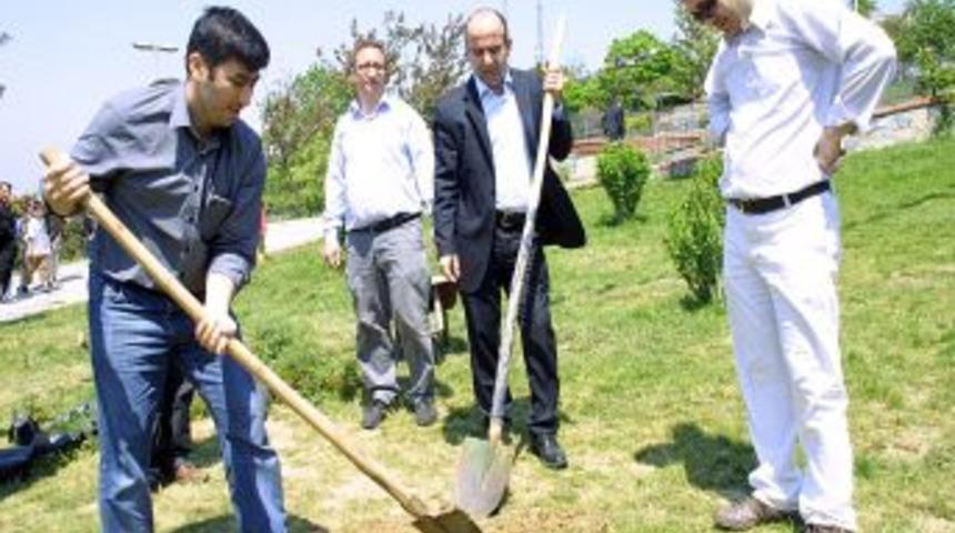 &Uuml;sk&uuml;dar'ın yeşil dokusuna Cihan'dan destek