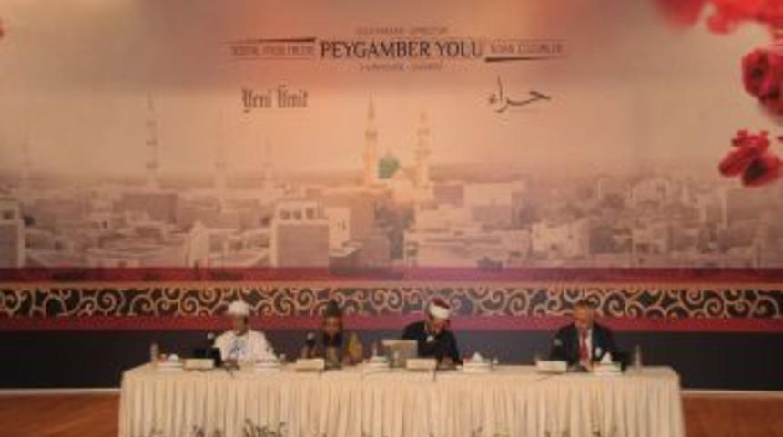 "K&ouml;kleriyle &ouml;v&uuml;nenler bunu İslam'a karşı yapıyorsa, dinle alakası yoktur"