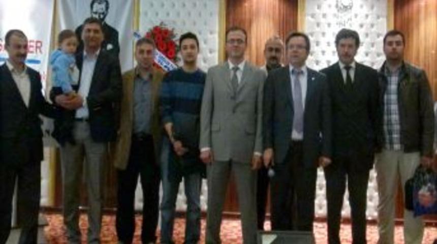 &lsquo;Anadolu'dan Afrika'ya Şefkat Eli&rsquo; konferansı Ardahan&rsquo;da b&uuml;y&uuml;k ilgi g&ouml;rd&uuml;