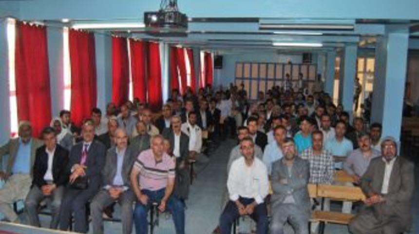 Suru&ccedil;'ta imam hatip mezun ve mensupları bir araya geldi