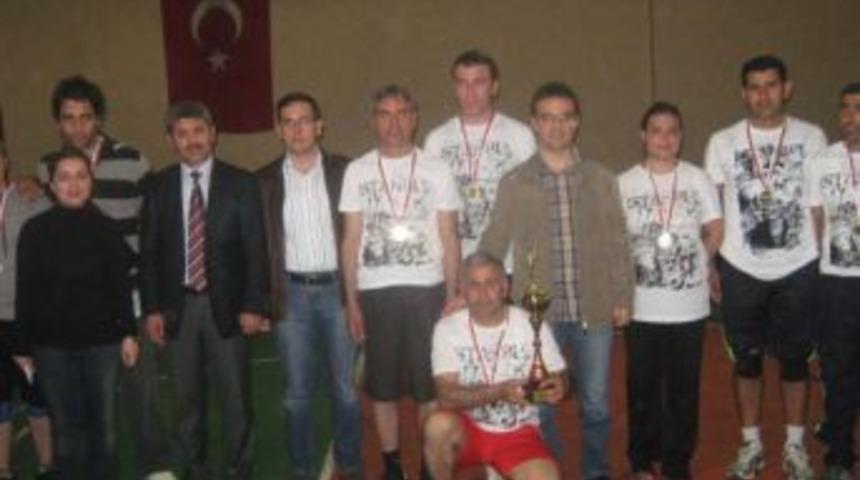 Voleybol turnuvası sona erdi