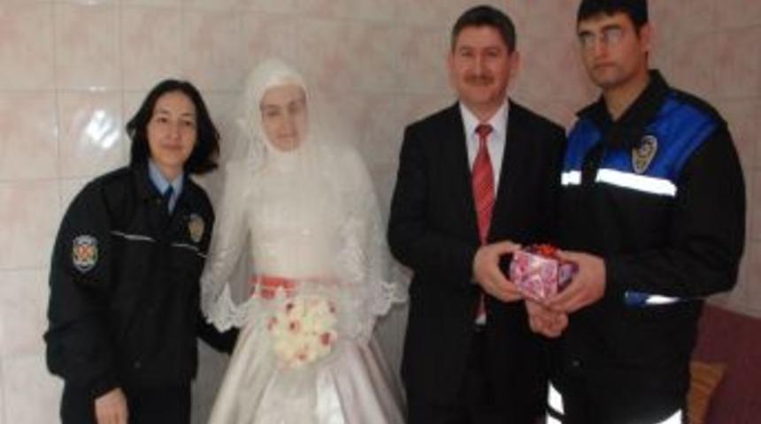 Alaplı Emniyeti'nden hediyeli uyarı