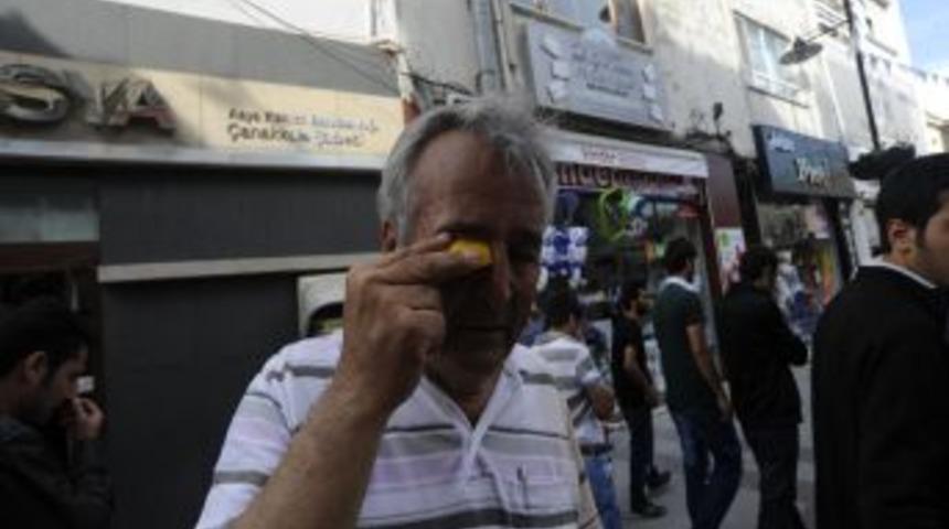 Yolu kapatanlara biber gazlı m&uuml;dahale