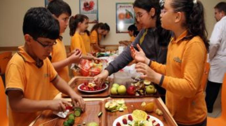 Bu okulun &ouml;ğrencileri hayata hazırlanıyor