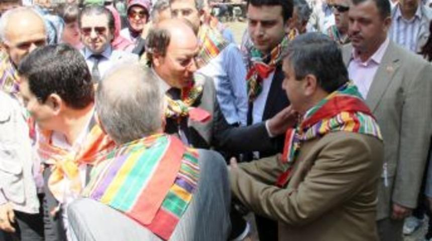 Başkan Tursun'a Y&ouml;r&uuml;klerden Teşekk&uuml;r