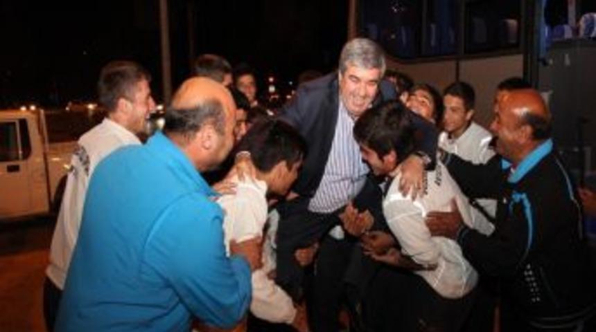 D&ouml;şemealtı Belediyespor Şampiyon  Oldu