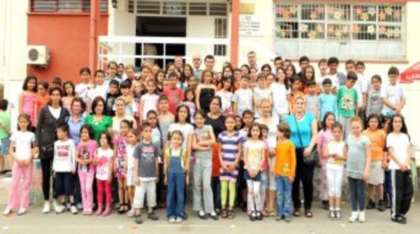 Başkan T&uuml;t&uuml;nc&uuml;'ye Teşekk&uuml;r Plaketi