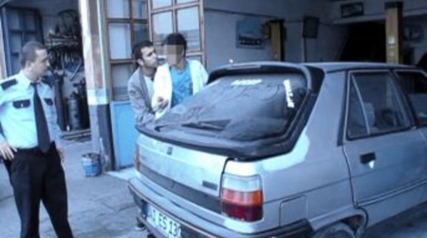 Polis ile ehliyetsiz sürücü arasında film gibi kovalamaca