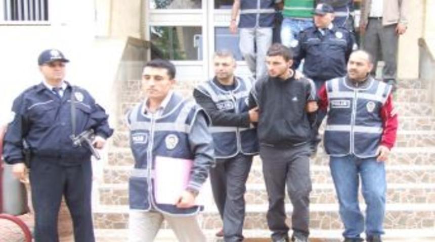 D&uuml;zi&ccedil;i'nde Gasp Ve Yağma Olayları