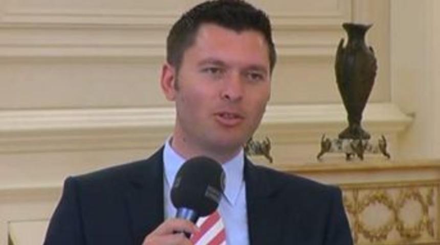 Aydınlı Gen&ccedil; Cumhurbaşkanı G&uuml;l'e Acil Tıp Teknisyenlerinin Sorunlarını Aktardı