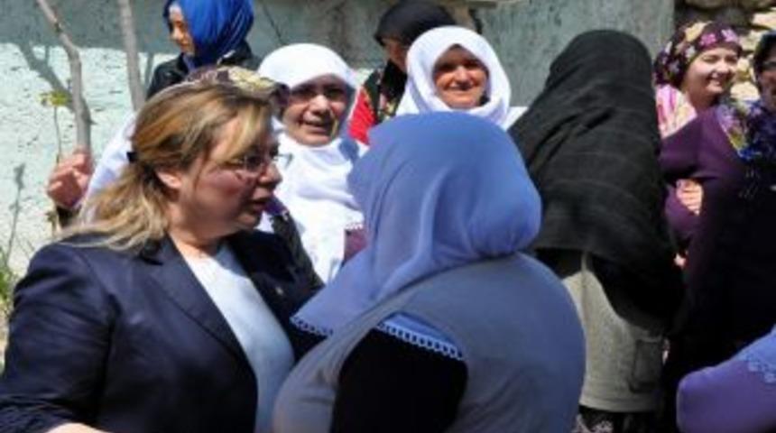 Ak Parti Milletvekili Can, Köyde Yağmur Duasına Katıldı