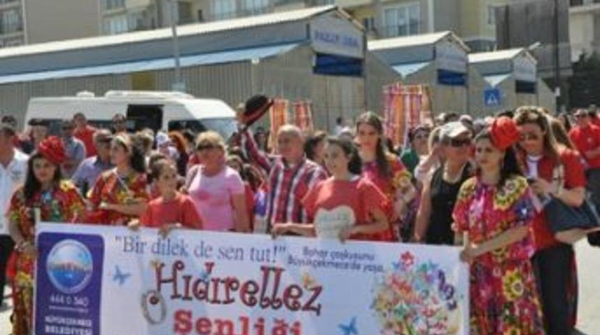 Bahar coşkusu B&uuml;y&uuml;k&ccedil;ekmece&rsquo;de yaşandı