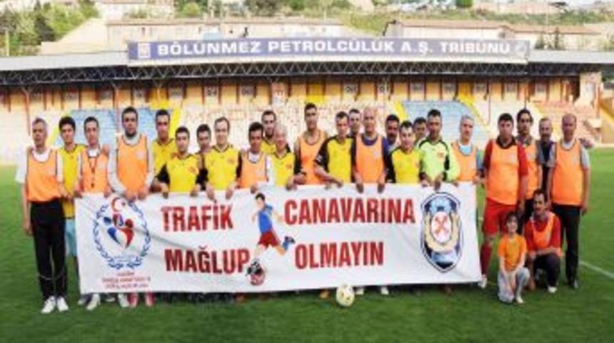 14 Yaşındaki İkiz Kardeşler 18 Kilo Esrarla Yakalandı