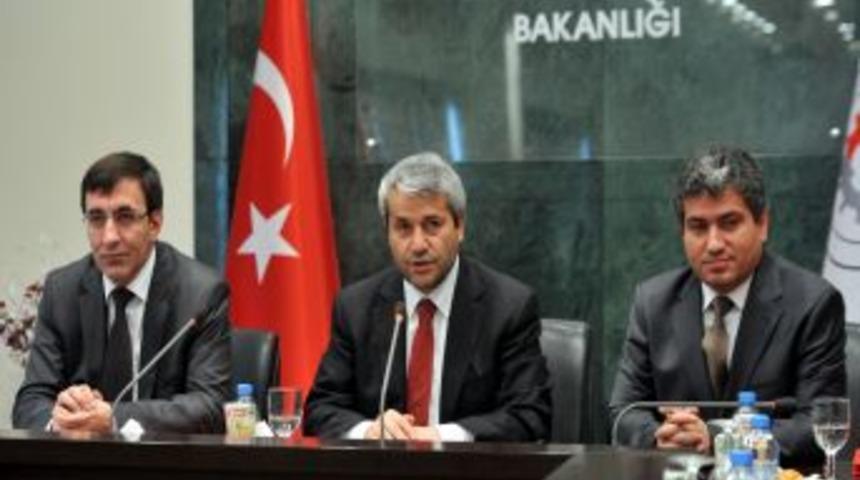 Bakanlar Erg&uuml;n ve Yılmaz, Sarkozyn&rsquo;in devrilmesini değerlendirdi
