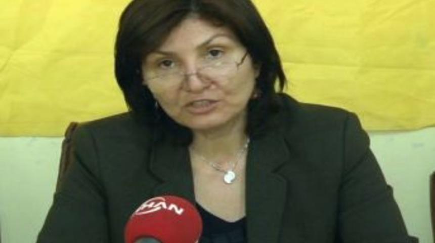 BDP&rsquo;li kadınlar, &Ouml;calan&rsquo;ın serbest kalması i&ccedil;in n&ouml;bet tutacak