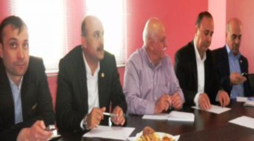 Ak Parti K&uuml;rt Sorunu Ve Demokratikleşme &Ccedil;alışma Grubu Siirt'te
