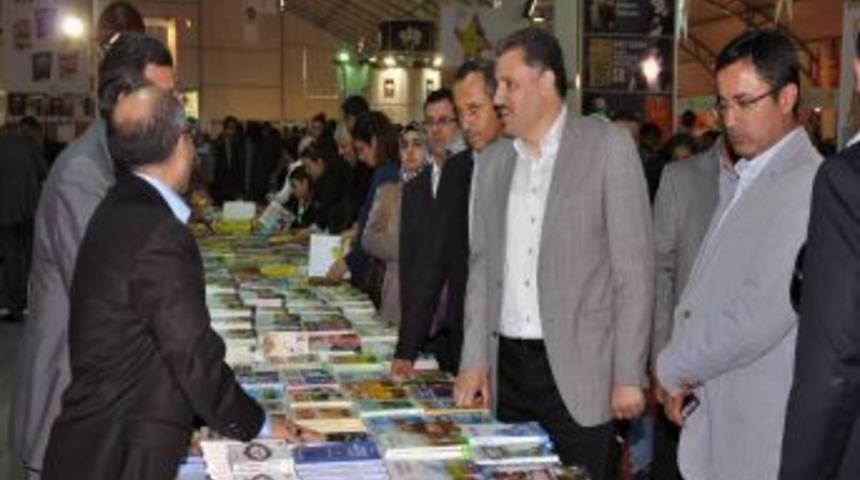 Malatya Kitap Fuarı'nı 300 Bin Kişi Ziyaret Etti