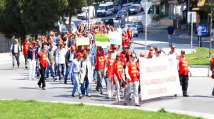 Kartal Belediyesi'nde 'maaş' eylemi
