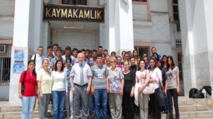 46 başarılı &ouml;ğrenci &Ccedil;anakkale ve İstanbul'u gezdi