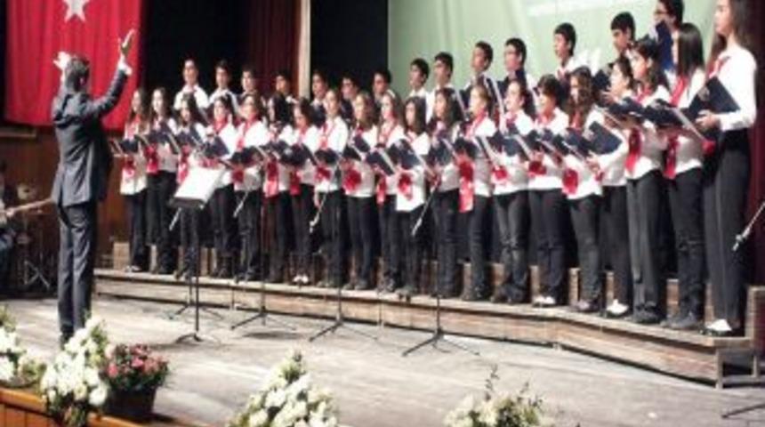 &Ouml;zel Sanko İlk&ouml;ğretim Okulu Korosu M&uuml;zik Festivaline Katıldı