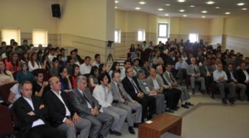 'bana Kentini S&ouml;yle, Sana Kendini S&ouml;yleyeyim'