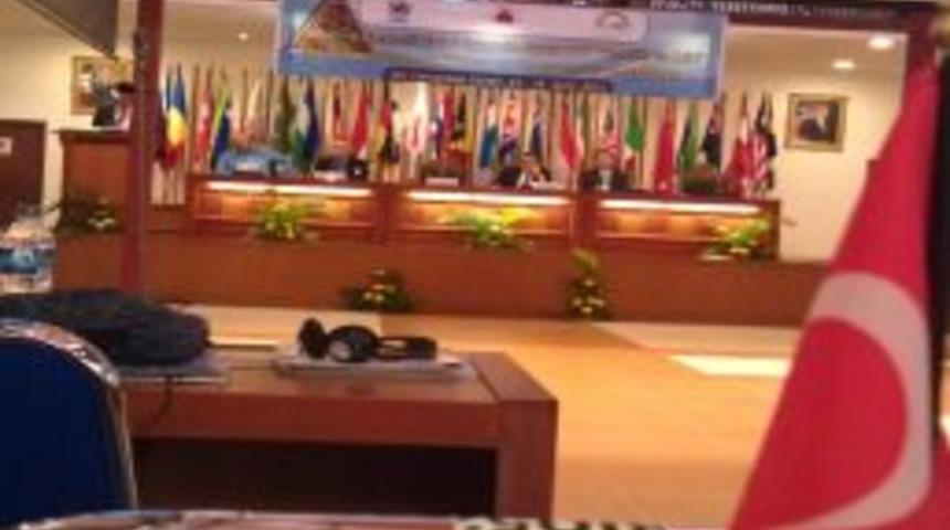 Candan'dan Doğu Timor Ziyareti