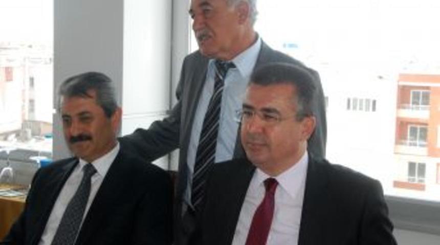 Vali Lekesiz: İllerin kalkınması T&uuml;rkiye'nin b&uuml;y&uuml;mesi demek