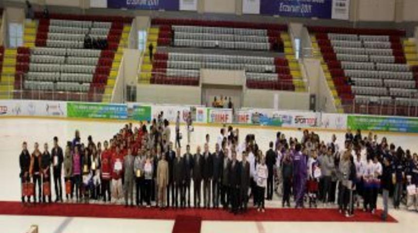 &Uuml;niversitelerarası G&uuml;reş Ve Buz Hokeyi T&uuml;rkiye Şampiyonası...