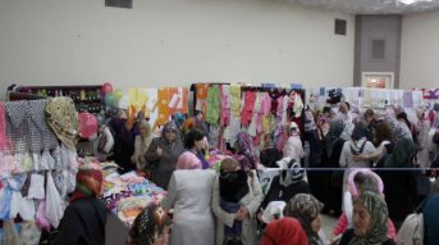 Bartın&rsquo;da şenlik havasında kermes