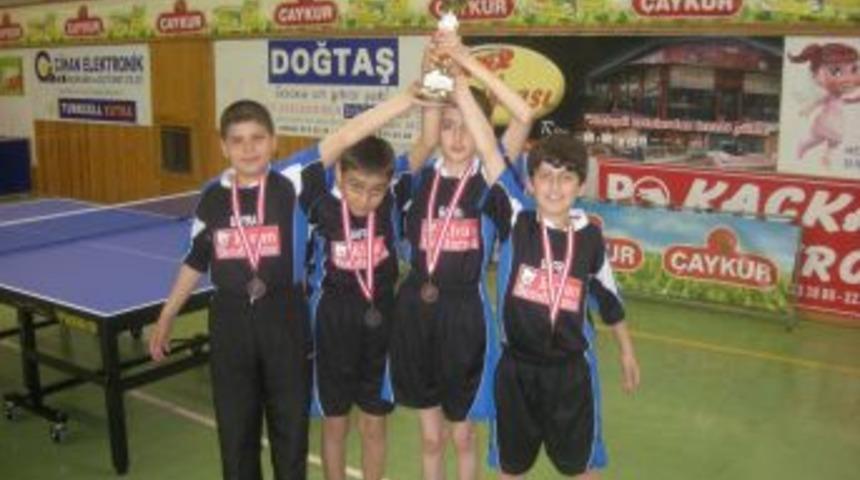 Bafralı &Ouml;ğrenciler Masa Tenisinde T&uuml;rkiye &Uuml;&ccedil;&uuml;nc&uuml;s&uuml; Oldu