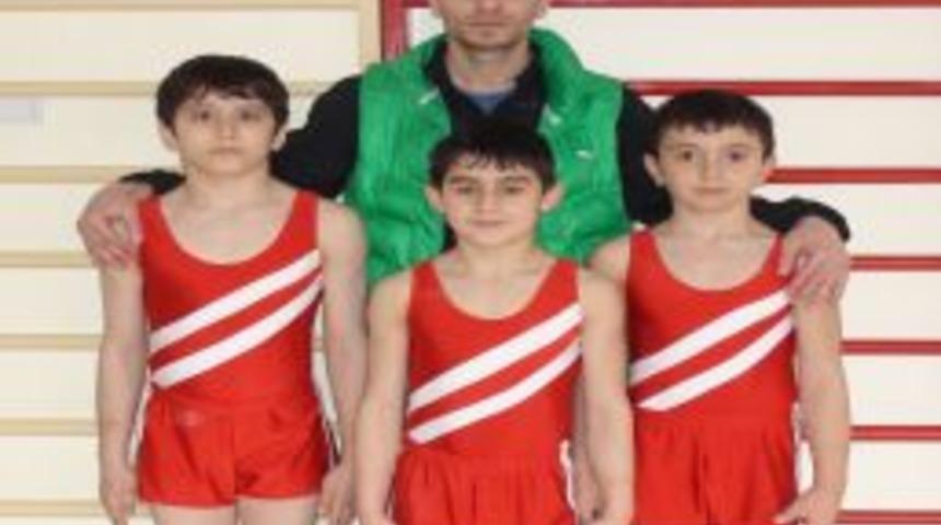 Jimnastik&ccedil;ilerimiz Yunanistan'dan Boş D&ouml;nmedi