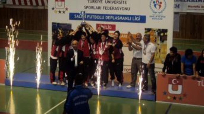 Ak Parti'li Kılın&ccedil;'tan T&uuml;rkiye Şampiyonlarına Moral Ziyareti