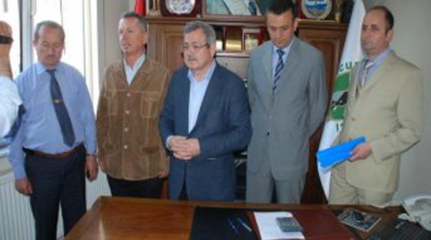 &Ccedil;aycuma Belediyesi Kat Otopark Yapım İhalesini Kazanan İnşaat Firmasıyla Protokol İmzaladı