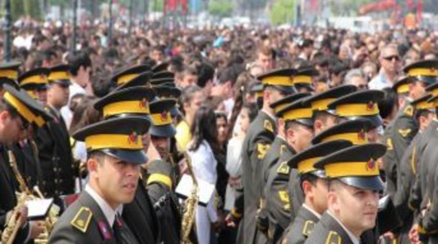 Samsun'da 1919 Metrelik Dev Bayraklı Şehir Turu