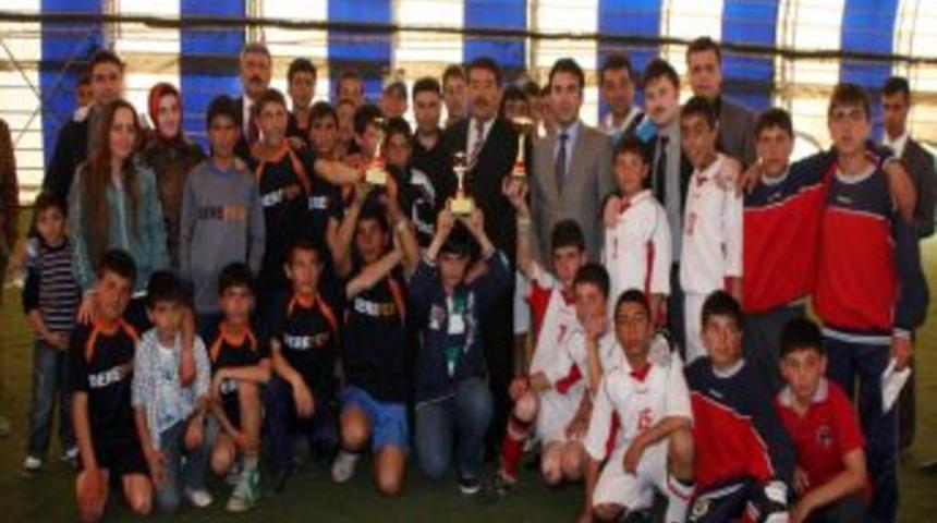 İlk&ouml;ğretim Okulları Arası Halı Saha Futbol Turnuvası