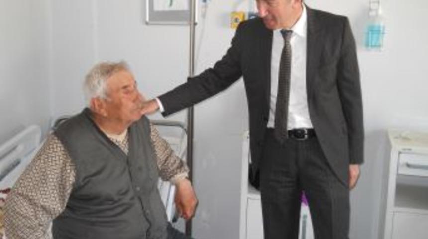 Ak Parti Sakarya Milletvekili Hasan Ali &Ccedil;elik Hastaları Ziyaret Etti