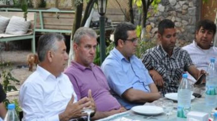 Fetso'dan Paraş&uuml;t&ccedil;&uuml;lerle Bir Araya Geldi