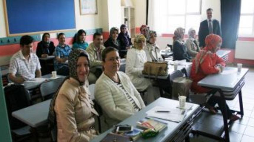 Bu sefer veliler &ouml;ğrenci oldu