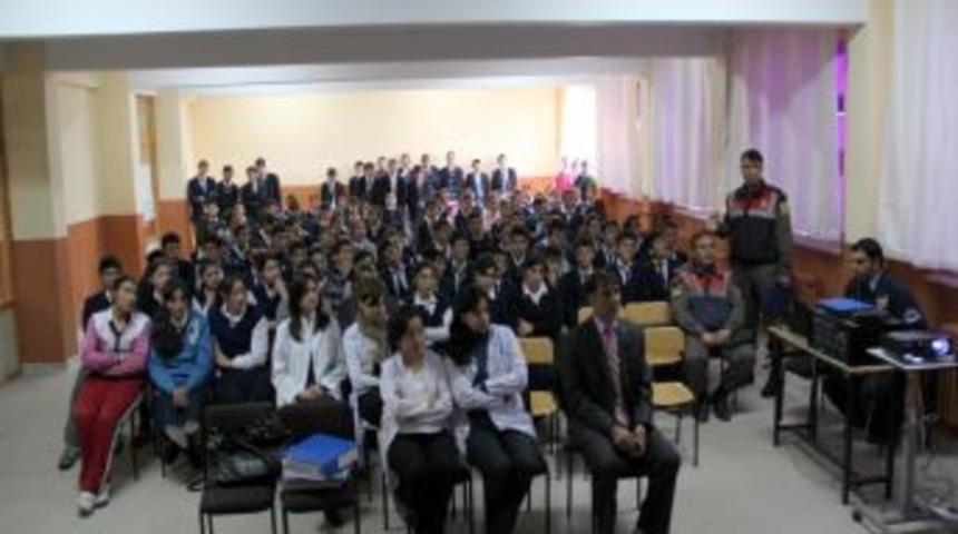 &Ccedil;ıldır Liseli &Ouml;ğrencilerine Trafik Eğitimi