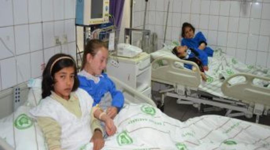 Sekiz &Ouml;ğrenci S&uuml;t İ&ccedil;tikten Sonra Rahatsızlandı